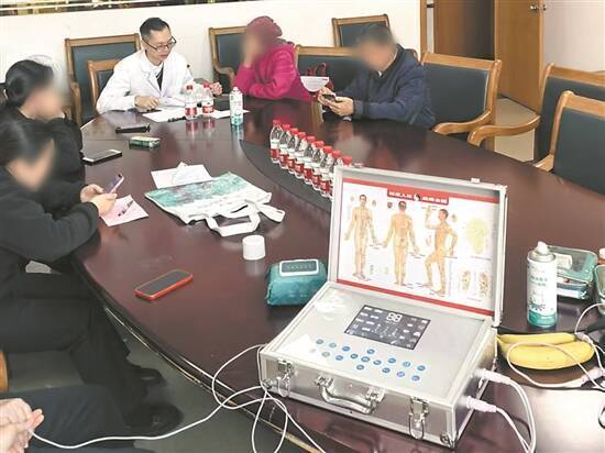 “三甲医生”义诊卖高价仪器？:仪器